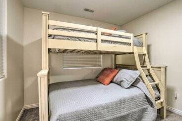 Spacious Family Home, 3 Mi To Dtwn Cedar City