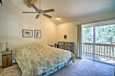 South Lake Tahoe Home W/ Deck: 4 Mi To Heavenly!