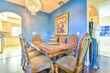 Spacious Villa W/ Great Views & Heated Spa!