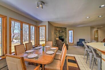 Wilmington Home W/ Game Room & Scenic Deck!