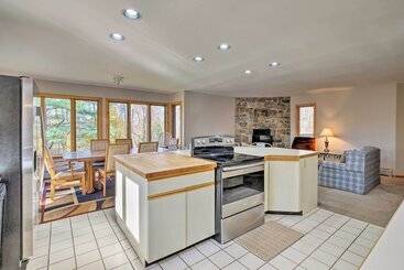 Wilmington Home W/ Game Room & Scenic Deck!
