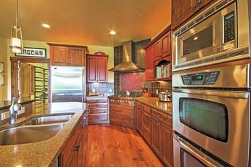 Tabernash Retreat W/ Hot Tub & Stunning Mtn Views!