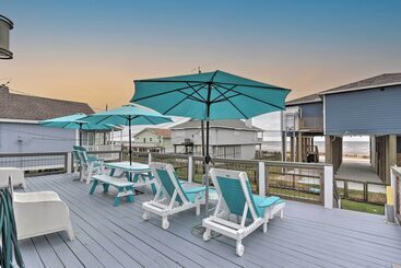 Updated Beach House W/ Private Beach + Hot Tub!