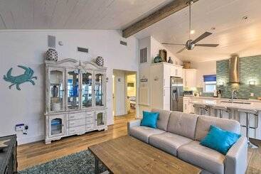Updated Beach House W/ Private Beach + Hot Tub!