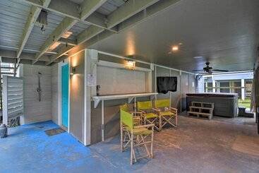 Updated Beach House W/ Private Beach + Hot Tub!
