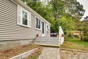 Updated Hyannis Home < 2 Mi To Beach & Golf!