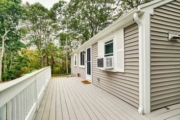 Updated Hyannis Home < 2 Mi To Beach & Golf!