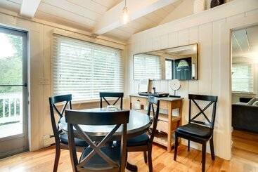Updated Hyannis Home < 2 Mi To Beach & Golf!
