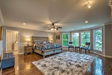 Upscale Chattanooga Home On Missionary Ridge!