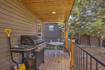 Resort Perks & Mtn Views: Breckenridge Cabin!