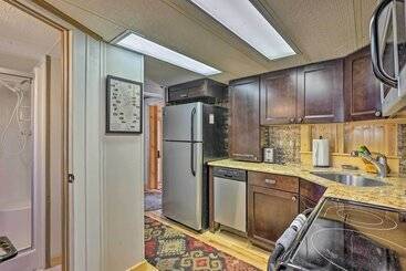 Resort Perks & Mtn Views: Breckenridge Cabin!