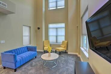 Central Cleveland Gem W/ Direct Skyline View!