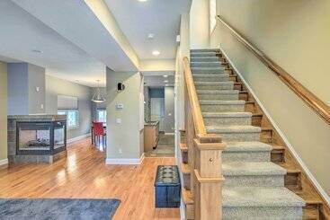 Central Cleveland Gem W/ Direct Skyline View!