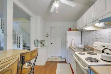 Charming Danbury Cottage W/ Lake Kenosia Access!