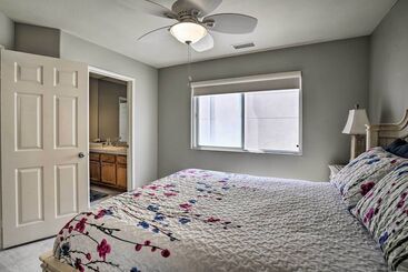Oceanside Home W/ Rooftop Patio, Walk To Beach!