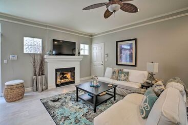 Oceanside Home W/ Rooftop Patio, Walk To Beach!