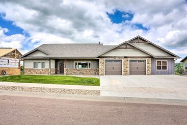 Luxe Spearfish Hideaway: Golf, Hike, Explore!
