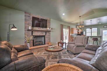 Modern Retreat W/ Deck: Walk To White River!