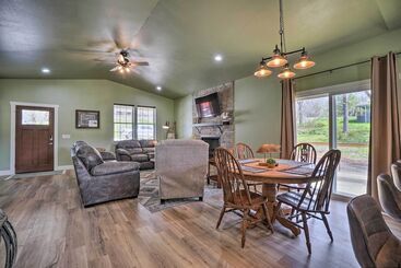 Modern Retreat W/ Deck: Walk To White River!