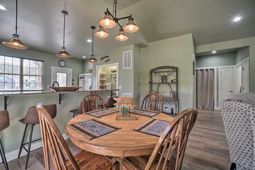 Modern Retreat W/ Deck: Walk To White River!