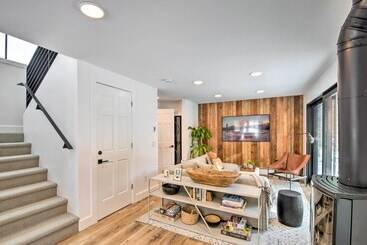 Modern Riverfront Home: 6 Mi To Big Sky Town!
