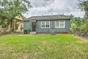 Montgomery Home W/ Porch In Prime Location!