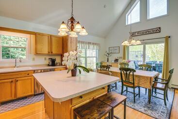 Conway Home W/ Game Room: 5 Private Beaches