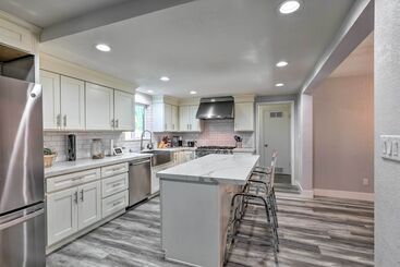 Modesto Home W/ Deck   2 Mi To Vintage Faire Mall