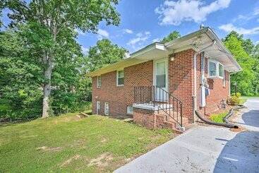 Greensboro Home < 4 Mi To Downtown!