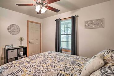 Quiet & Cozy Omaha Cabin ~ 20 Mi To Branson!