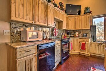 Scenic Great Falls Retreat On Missouri River!