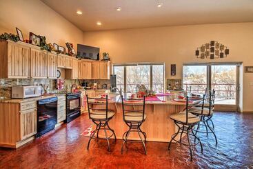 Scenic Great Falls Retreat On Missouri River!