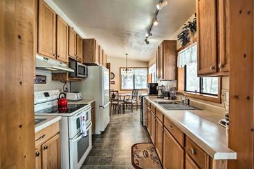 Serene Creekside Sheridan Getaway: Mountain Views!