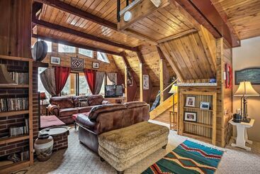 Serene Creekside Sheridan Getaway: Mountain Views!