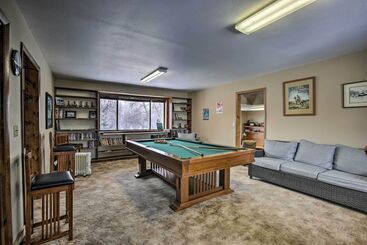 Serene Creekside Sheridan Getaway: Mountain Views!