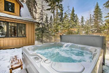 Hot Tub & Game Room: Home In Cle Elum