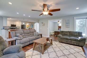 Stunning Wells Home W/ Fire Pit & Porch!