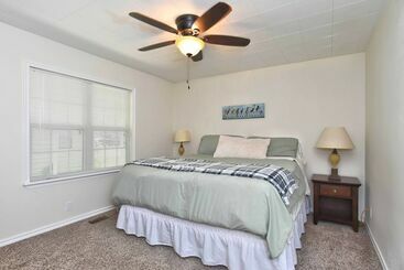 Welcoming Tulsa Home ~ 1 Mi To Expo Center!