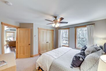 White Mountain Home Near Lakes & Kancamagus Hwy!