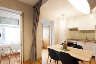 Aparthotel Oporto Entreparedes