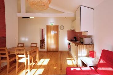 Aparthotel Oporto Entreparedes