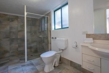 Bilinga Beach Motel
