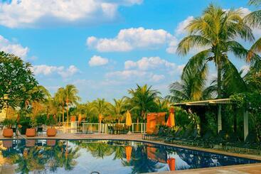Celebration Resort Olimpia By Hot Beach