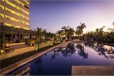 Celebration Resort Olimpia By Hot Beach