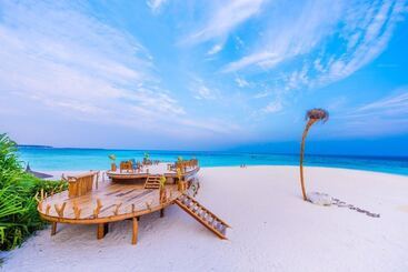 هتل Aaaveee Nature's Paradise