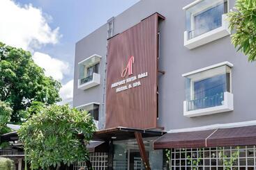 هتل Collection O Airport Kuta Bali