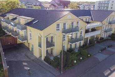 هتل Arkona Strandresidenzen