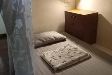 هتل کپسول Smile Capsule Hostel
