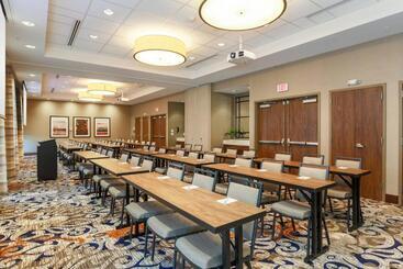هتل Fairfield Inn & Suites By Marriott Cheyenne Southwest/downtown Area