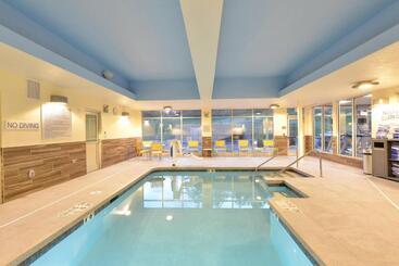 هتل Fairfield Inn & Suites By Marriott Eau Claire/chippewa Falls